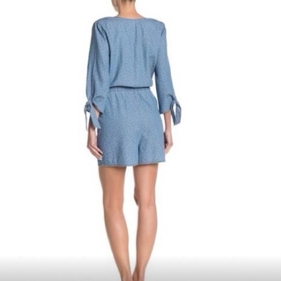 Nordstrom SUSINA V-Neck Stripe Chambray Romper Size L - Picture 2 of 6